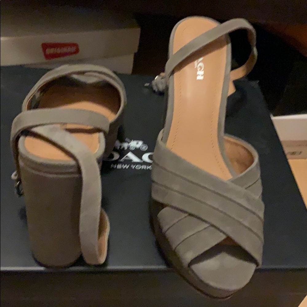 Shoes - Picture 6 of 11